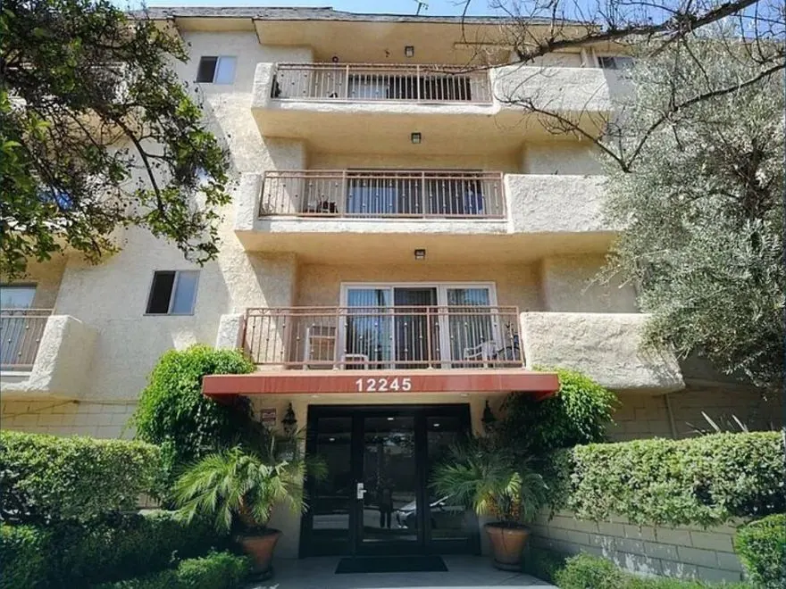 Chandler Court at 12245 Chandler Blvd, Valley Village