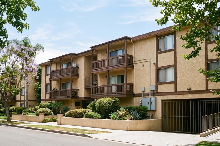 Van Nuys apartment complex from the 1970s